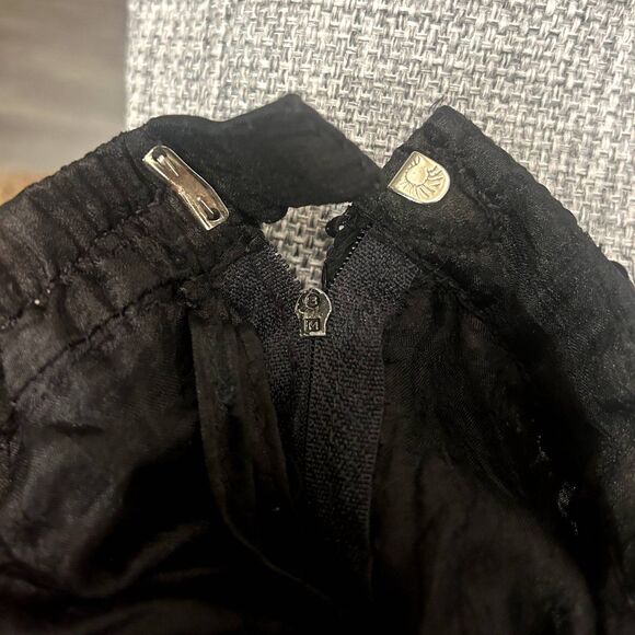 Vintage‎ 80's 90's Iridescent Sequin Skirt | 100% Silk Lined Made in India - Picture 11 of 11